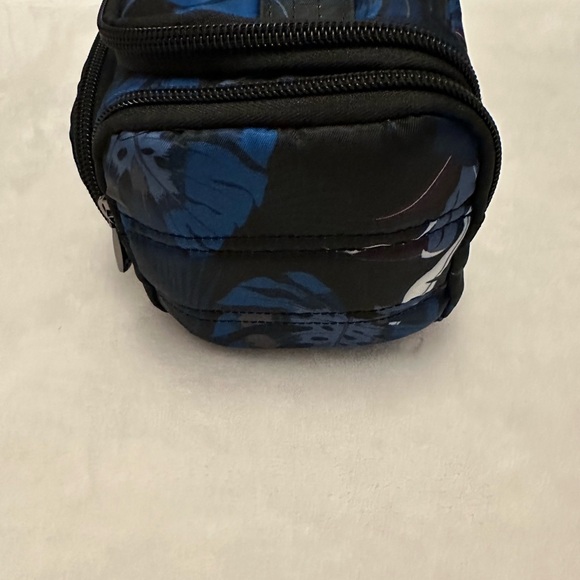 Lug Cosmetic Bag - Trolley Mini Botanical Black - Picture 12 of 14